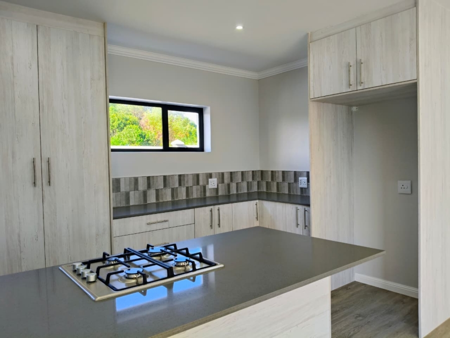 3 Bedroom Property for Sale in Paradise Beach Eastern Cape